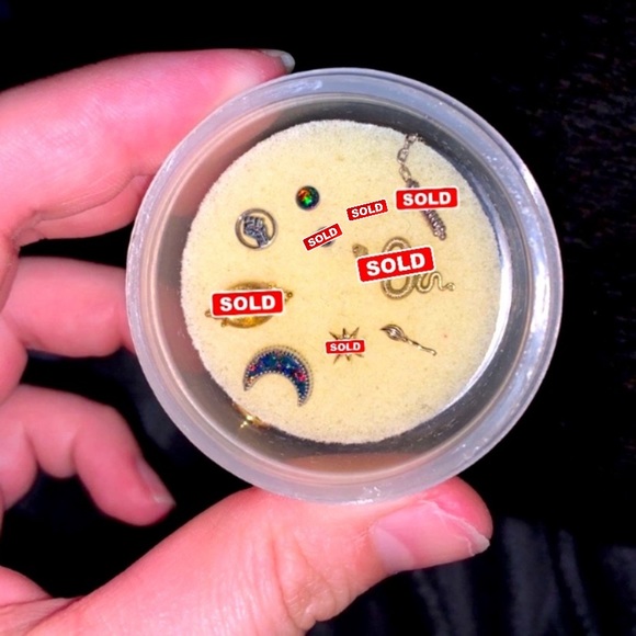 14k Threadless end pieces - Picture 4 of 4